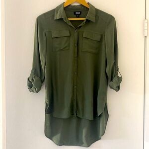 NWOT a.n.a. Hunter Green 3/4 Sleeve High-Low Blouse